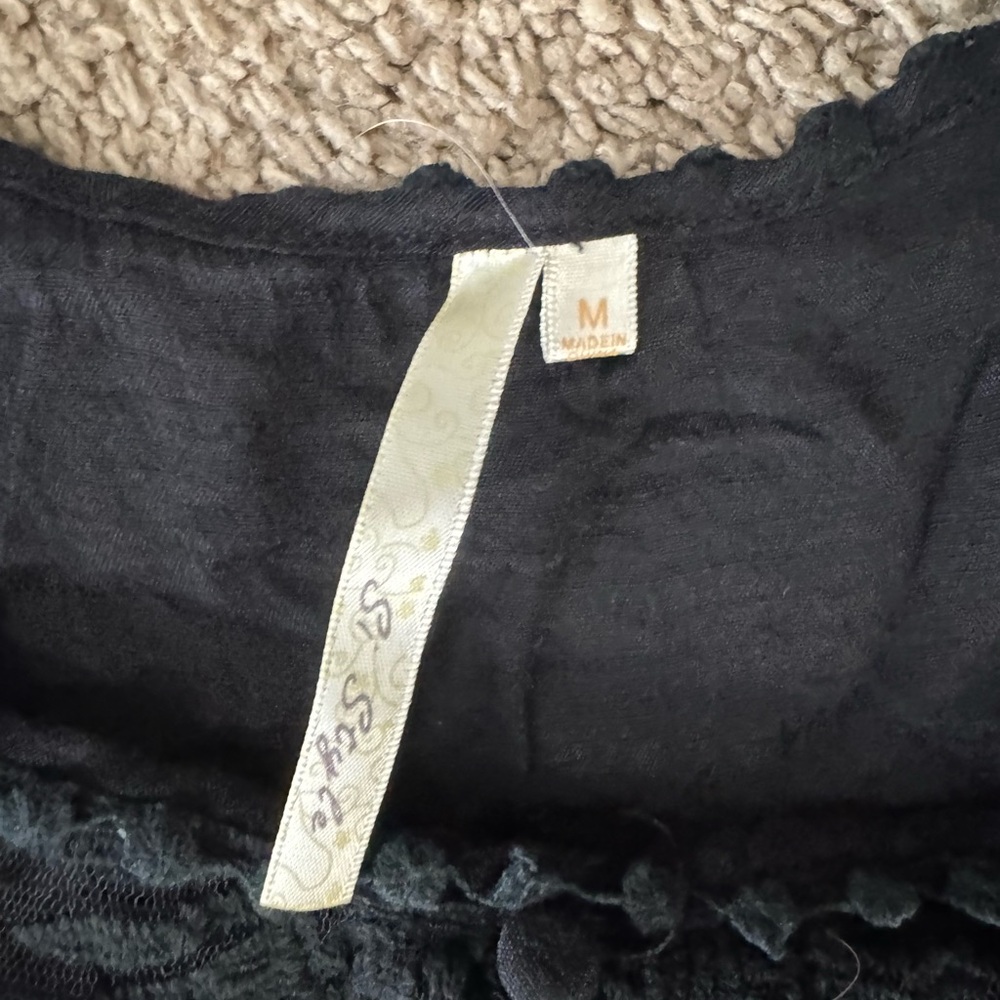 Black Ruffled Fitted Blouse - Picture 3 of 5